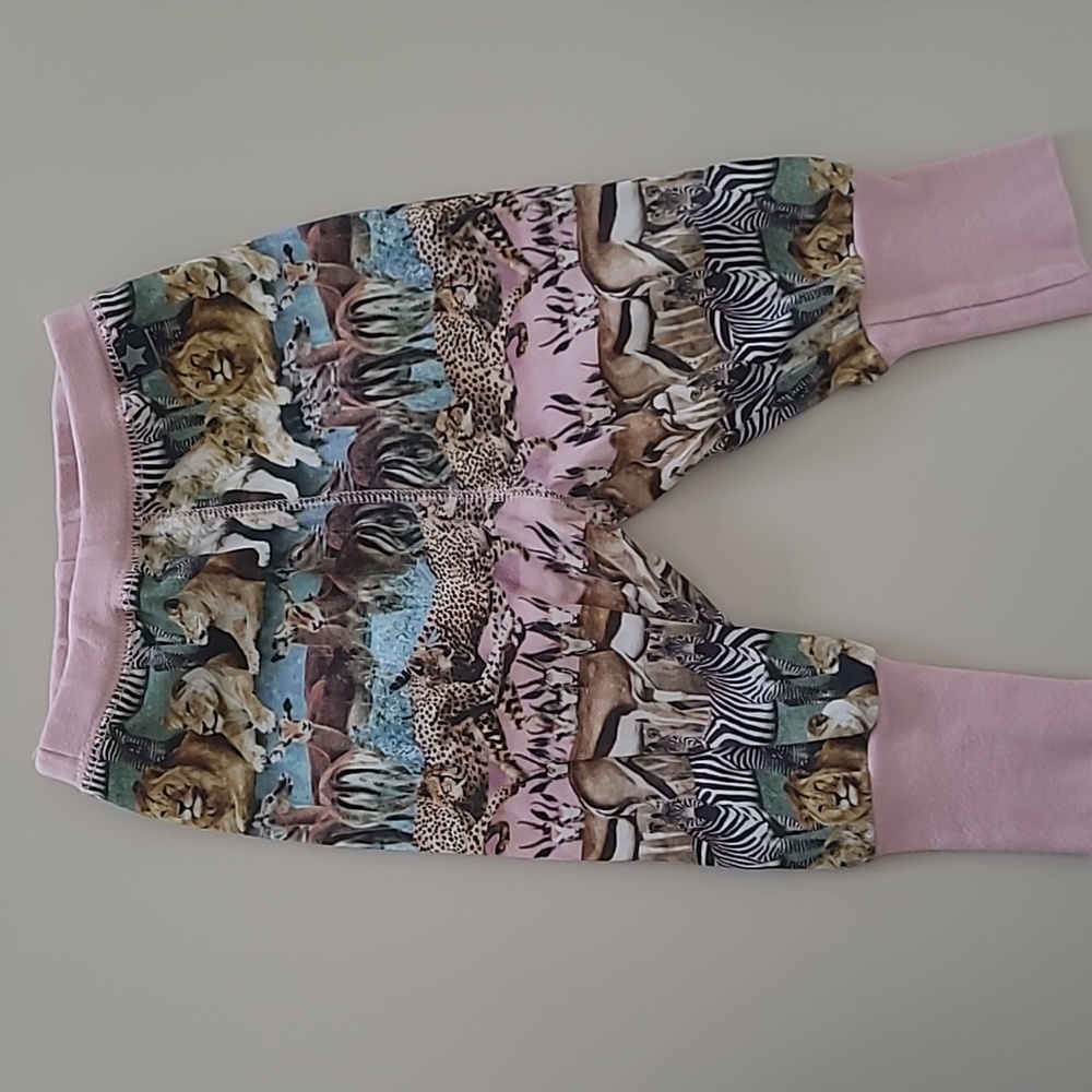 Molo 3 month Baby leggings